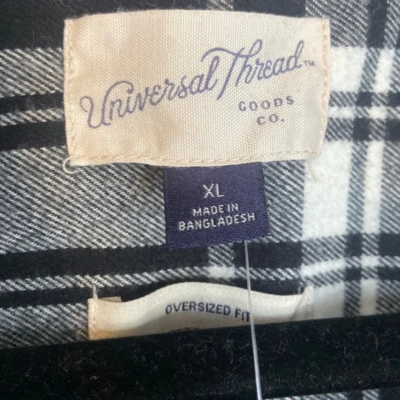Universal Thread Black and White Plaid Shirt - Picture 8 of 8